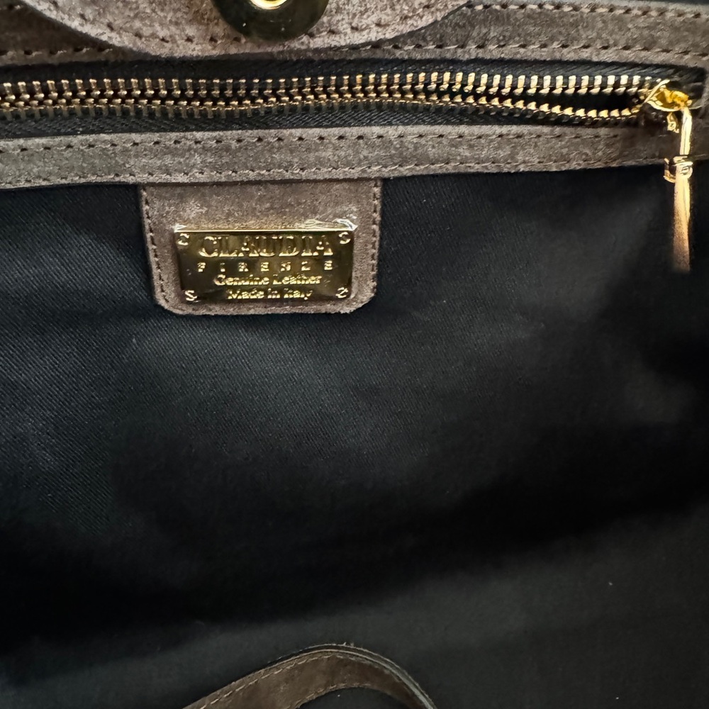 Viral CLAUDIA FIRENZE Chocolate Brown
Suede Leather Tote Satchel Bag 🤎 - Picture 10 of 13